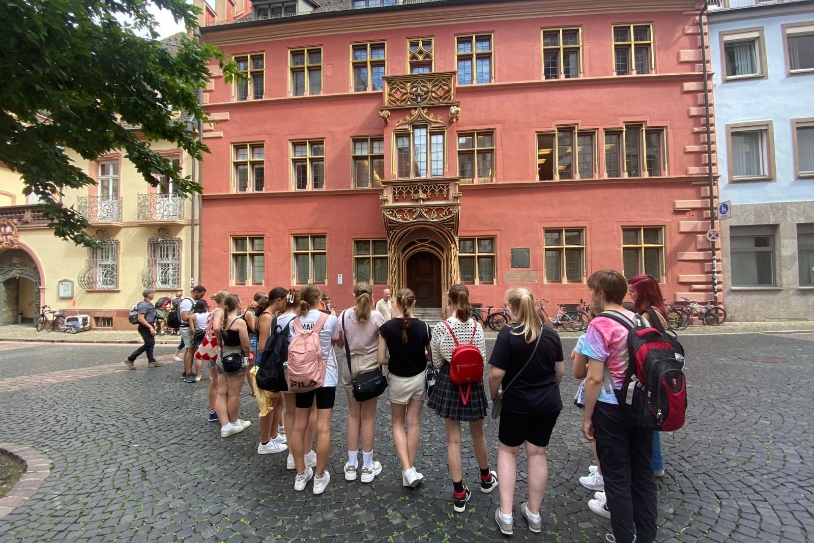 7f04af43-bb1b-44c6-91bf-5f90ab768d70